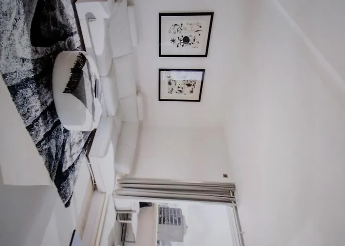 Diane Harrods Apartment